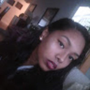 Meet your Posher, Ione